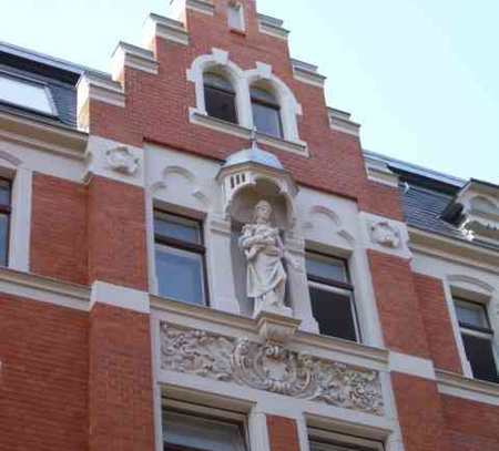 Großzügige Atelier-Wohnung in sensibel saniertem Altbau in Magdeburg - Buckau