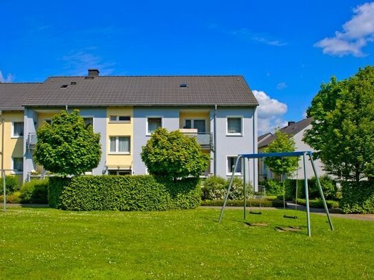 Wohnen in ruhiger Lage! Schicke 3 - Zimmer mit Balkon