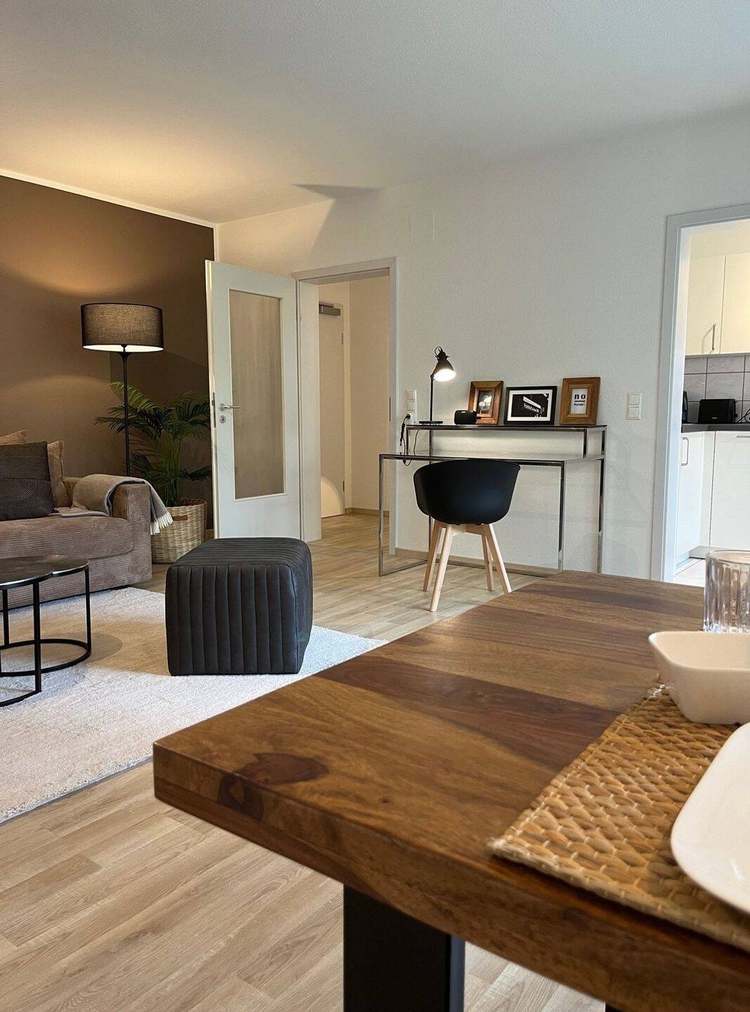 Attraktive 2-Zimmer-Wohnung (54 m²) mit Balkon in lebendiger Lage von Berlin-Neukölln - Photo 1