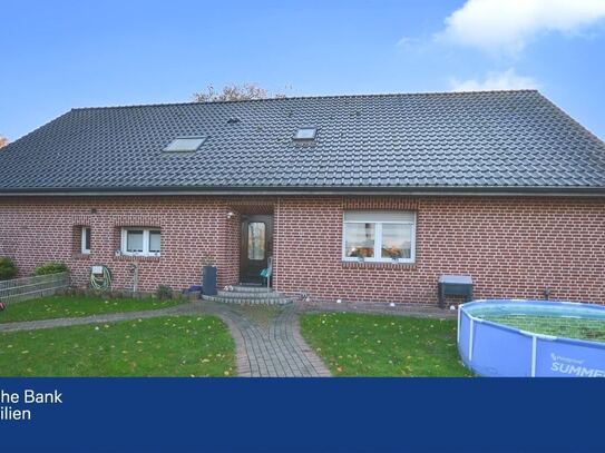 Modernisiertes Bauernhaus sucht neue Besitzer - Zweifamilienhaus im Herzen von Hamminkeln