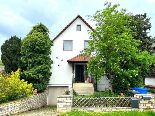 Einfamilienhaus mit bezauberndem Garten und schöner Lage in Wemding/Amerbach