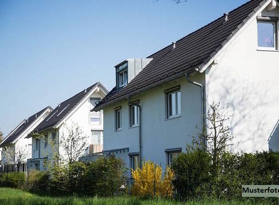 Doppelhaushälfte nebst Garage + provisionsfrei +