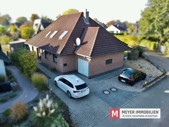 Herrliche Lage - Bungalow mit ausgebautem Dachgeschoss auf Erbpachtgrundstück in Rastede (Obj. Nr.: 6460)