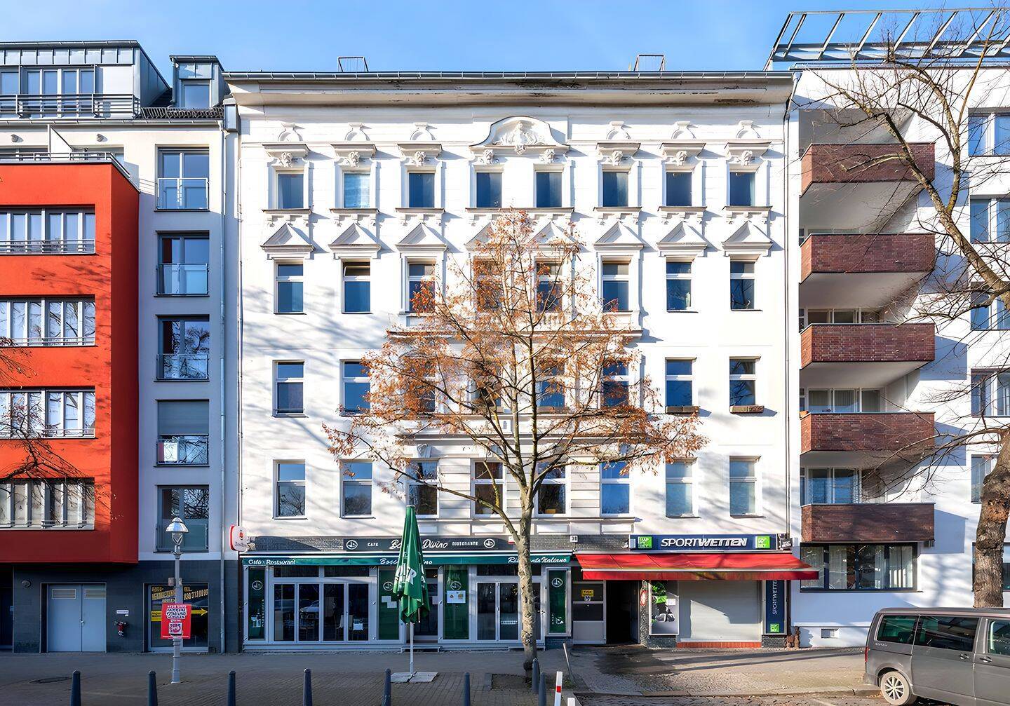 Kernsanierte 2-Zimmer-Eigentumswohnung in begehrter Lage von Berlin-Charlottenburg - Photo 1