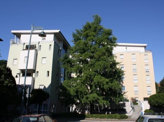 Das ist DIE Wohnung ! Sonnige 2-Zimmer Wohnung mit Balkon zum Prinzessinnengarten