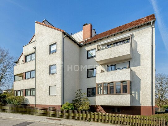 Große 2-Zimmer-Wohnung mit EBK, Balkon und TG-Stellplatz im Südwesten von Regensburg