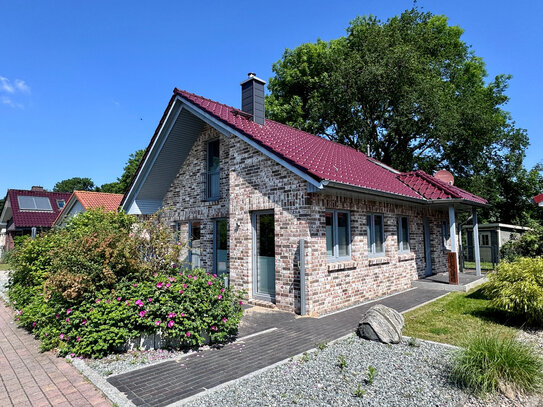 Für den Urlaub mit der ganzen Familie - großzügiges Ferienhaus in Strandlage