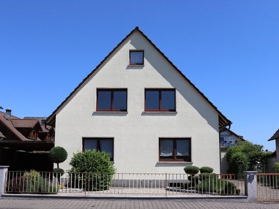 Zweifamilienhaus mit vielen Möglichkeiten und großem Grundstück in Mainhausen/Zellhausen