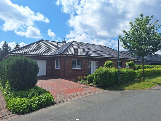 Stilvoller Bungalow mit zauberhaftem Garten in Idstedt