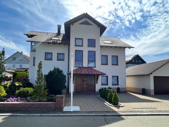 Qualitäts-Massivhaus mit wunderschönem Garten