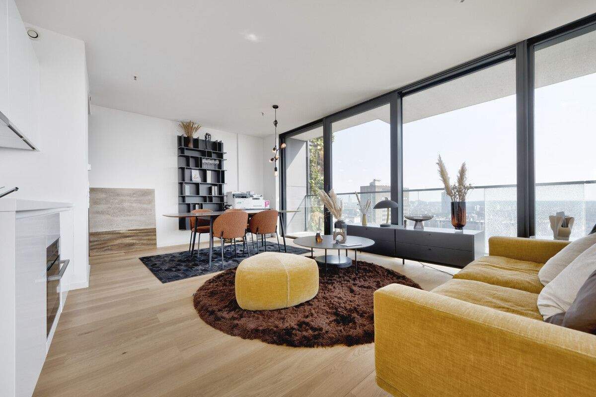 Leben auf höchstem Niveau: Grandiose Skyline-Blicke und grüne Oase im Herzen der Stadt