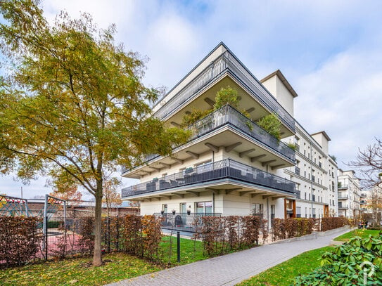 Wohnen in hochwertigem Ambiente mit internationalem Flair. Möblierte 2 Zimmer-Dachterrassen-Wohnung