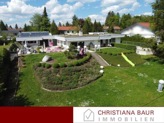 LUXUSANWESEN MIT GARTENOASE: Bungalow in Albstadt