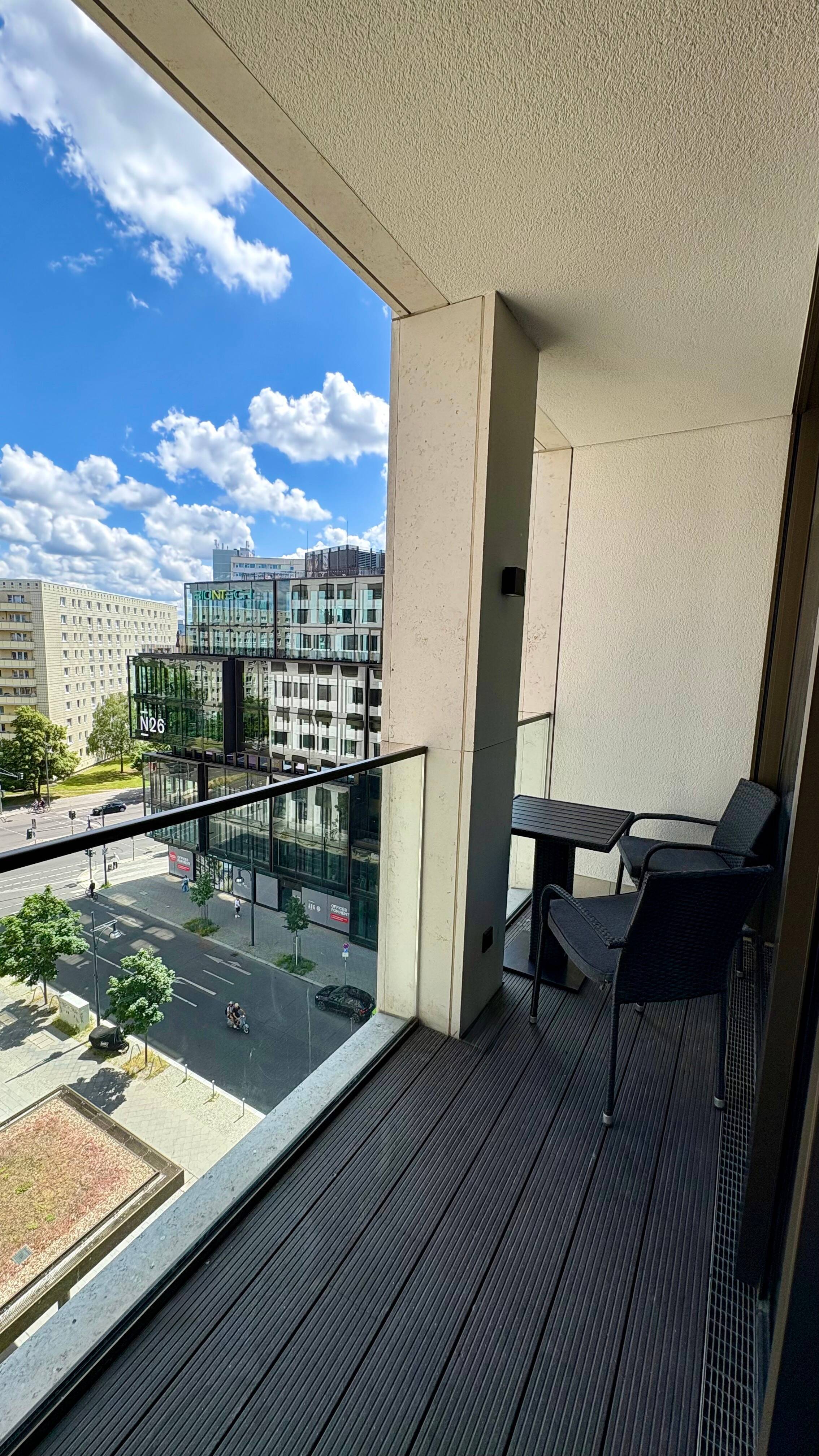 Top Preis-Leistung: Neubauwohnung Mitte Grandiere – 2 Z, voll möbliert - Photo 1