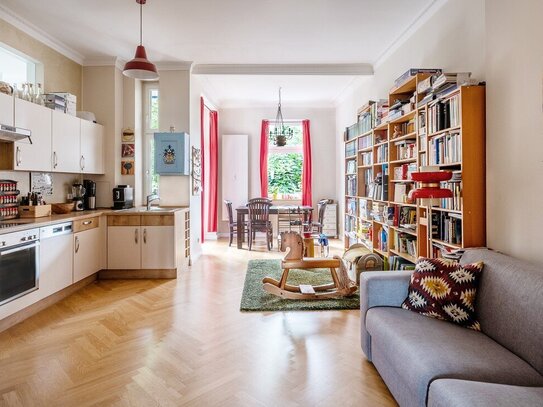 Gemütliche Familienwohnung mit großem Balkon und Blick auf den Weißen See