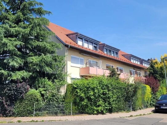 Schöne Zweizimmerwohnung mit Sonnenbalkon in ruhiger Lage