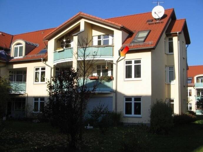 Ruhig gelegene 2-Raumwohnung im Erdgeschoss mit kleinem Garten, in kleiner grüner Wohnanlage - Photo 1