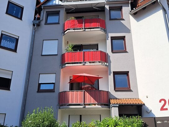 **TOP gepflegte Dreiraumwohnung mit Balkon und Garage, KAUFEN statt mieten!!***