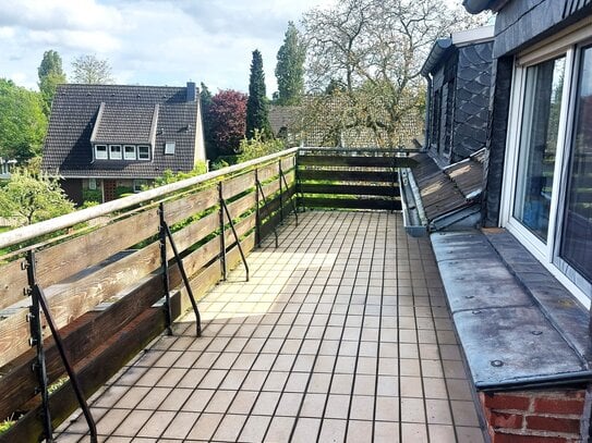 Charmante 3,5-Zimmer-Wohnung mit großer Terrasse mit Blick ins Grüne !!!