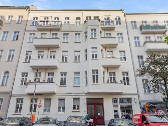 Wunderschöne, vermietete 3-Zimmer-Altbauwohnung mit Balkon im Samariterviertel in Friedrichshain