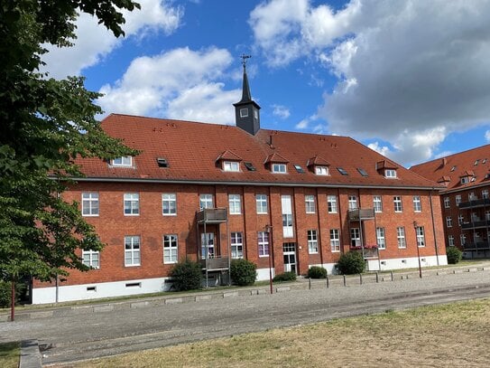 3 Zimmer-Wohnung im Erdgeschoss mit Balkon!