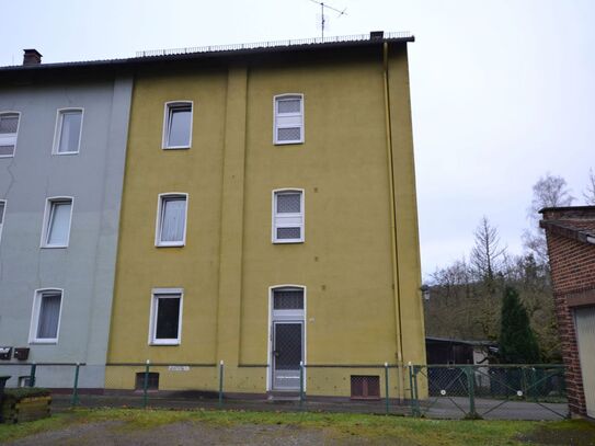 Dreifamilienhaus in 37632 Eschershausen