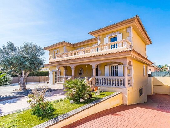 Lichtdurchflutete Villa mit Pool und herrlichen Terrassen in Marratxi | Mallorca