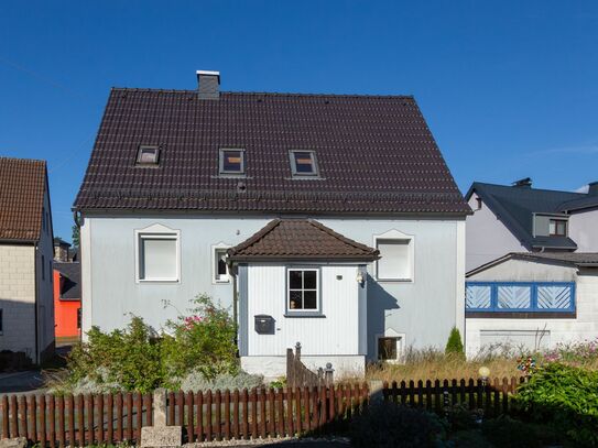 -NEUER PREIS- Einfamilienhaus mit kleiner Gewerbefläche in Geroldsgrün