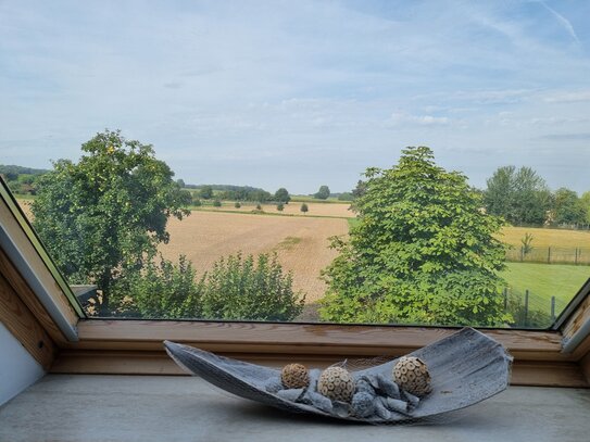 Gemütliche Dachgeschosswohnung mit EBK und traumhaften Blick