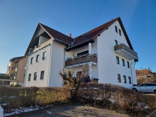 Gemütliche Dachgeschosswohnung mit Balkon in schöner Wohnlage