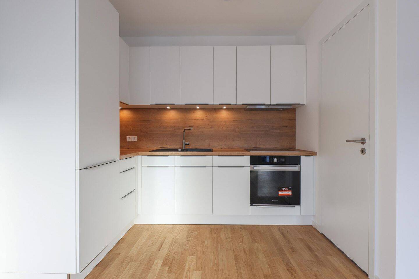 2 Zimmer Luxus - Einbauküche + Parkett, Neubau - vom Eigentümer - Photo 1