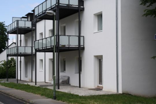 ERSTBEZUG! Geräumige 4-Zimmer-Wohnung mit 15 qm Balkon und 40qm Wohnen+Kochen