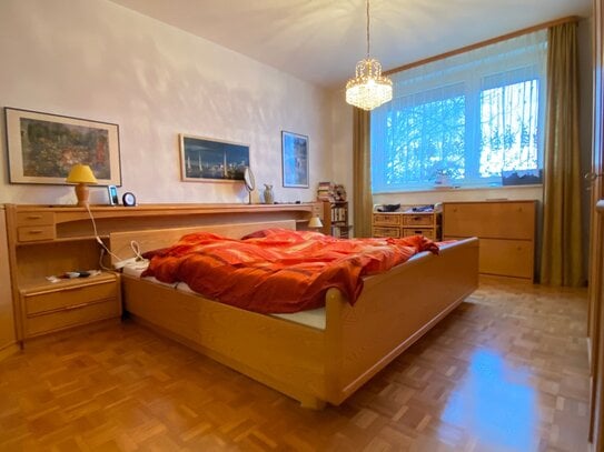 Geräumige 2-Zimmer-Wohnung - ideal für Singles oder Paare mit Pflegemöglichkeit direkt zuhause