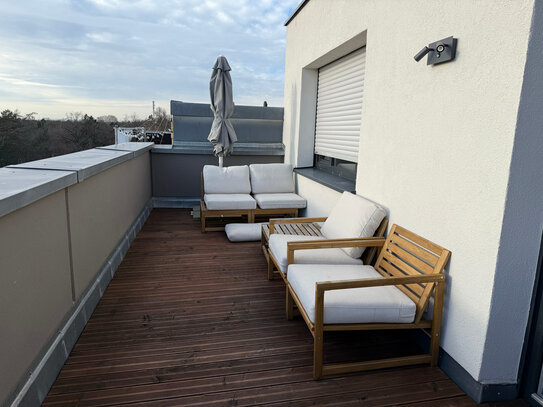 Penthouse-Wohnung Stylisch möbliert inkl. 2 Dachterrassen Einbauküche