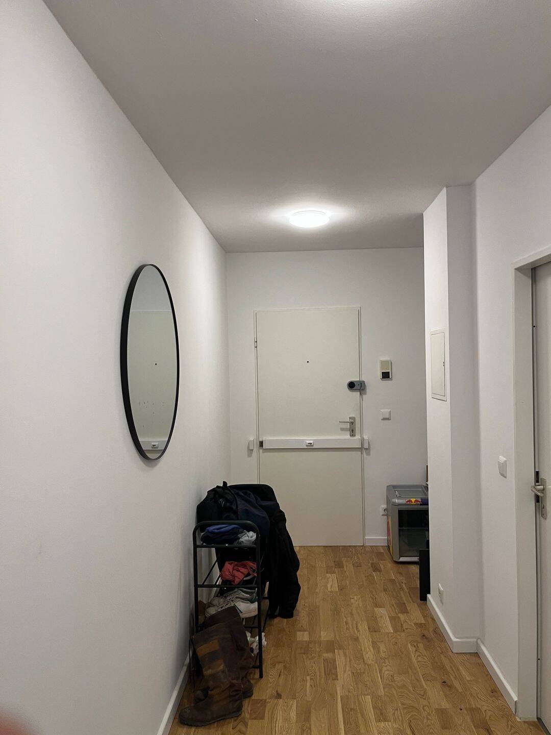 Frisch renovierte, möblierte 2-Zimmer-Wohnung mit Balkon – direkt an der Spree - Photo 1