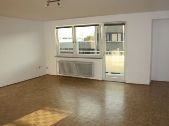 Großzügiges 1-Zi.-Apartement mit Balkon im Zentrum von Nürnberg