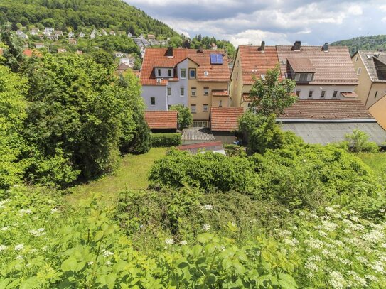 Sonniges Baugrundstück mit Blick auf den Schloßfelsen - vorteilhafte 2. Reihe