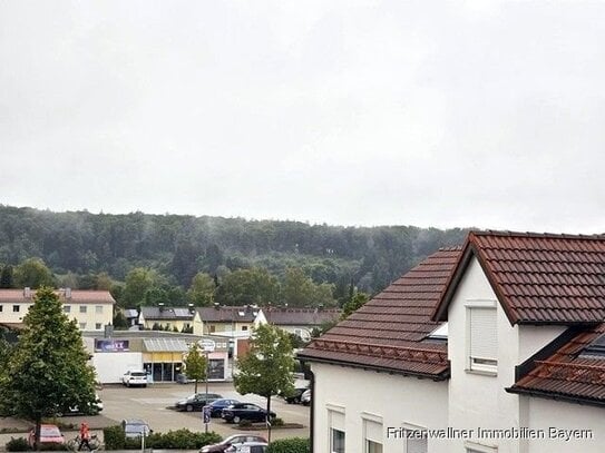 Einziehen und Wohlfühlen- Dachgeschoss-Wohnung in ruhiger Lage von Mindelheim