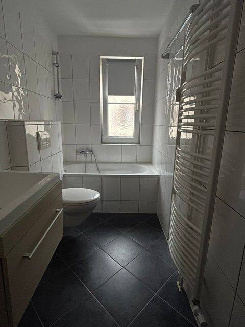                                                               Frisch renovierte 2-Zimmer-Wohnung mit Balkon in Hausen im Wiesental                                                       in Hausen (Forchheim)