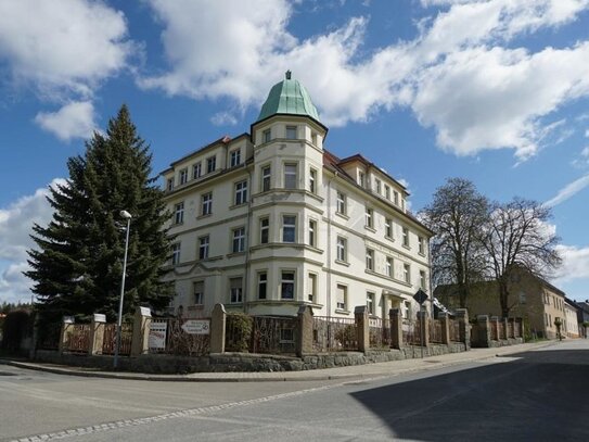 Gemütliche 2-Zimmer-Wohnung mit Altbaucharme in Teichwolframsdorf