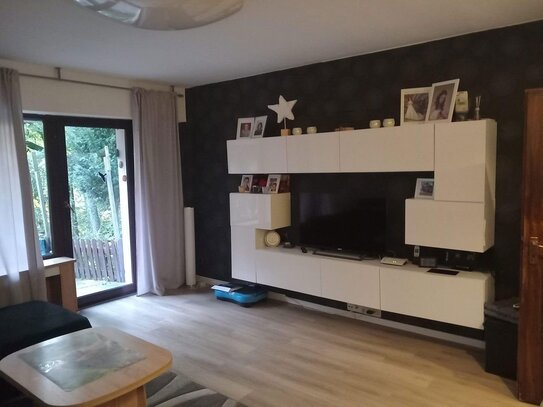 Geräumige Etagenwohnung mit Terrasse in ruhiger Wohngegend