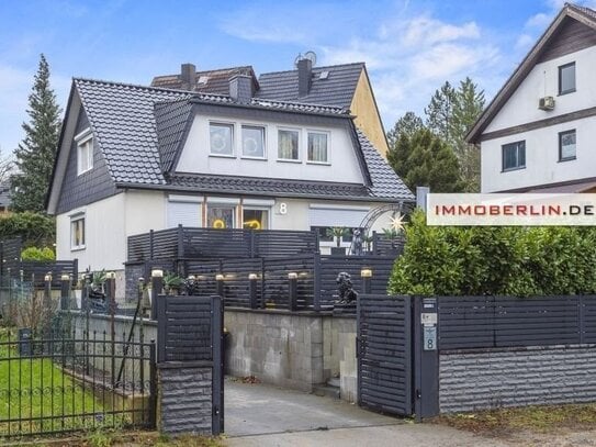 IMMOBERLIN.DE - Großzügiges Einfamilienhaus mit Südwestgarten & Einliegerwohnung beim Tegeler Fließ