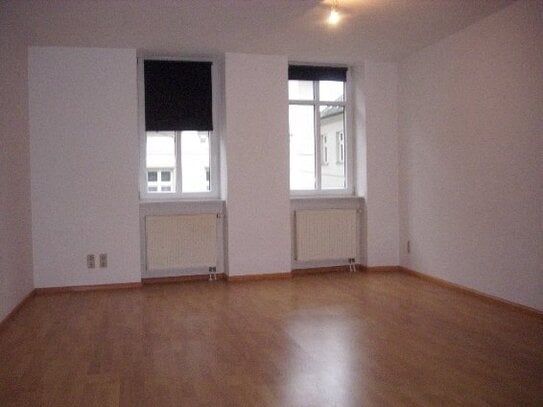 St.Wendel, mitten in der Altstadt: Komfortable, geräumige 2 ZKB (72m²) mit Ebk, G-WC, Aufzug, Tiefgarage