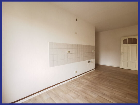 2-Zimmer-Altbauwohnung mit Balkon