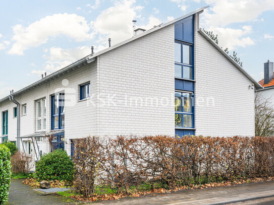 Modernes und hochwertiges Stadthaus im Leichlinger Zentrum !