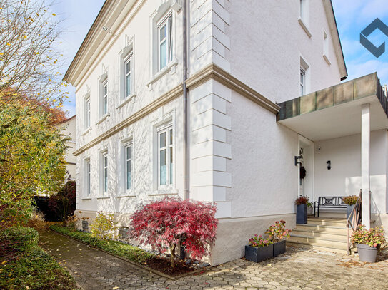 Exquisite Stadtvilla: Modernes Wohnen im Herzen der Stadt