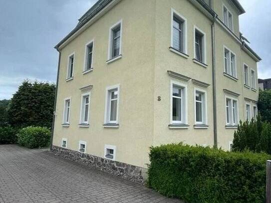 Helle 2-Zimmer-Wohnung mit Blick ins Grüne