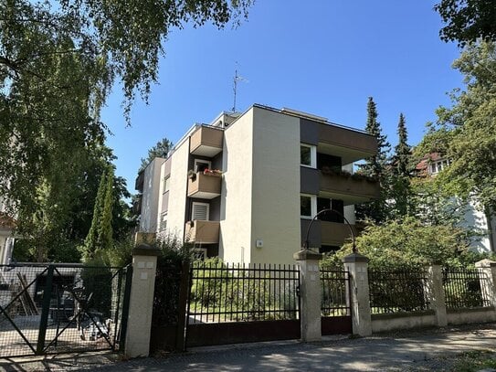 Penthousetraum im Villenviertel Lichterfelde. Zwei große Dachterrassen - toller Ausblick!