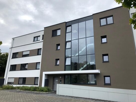 In top Lage zum Marburger Bahnhof: Moderne, helle und großzügige 1 Zimmer-Wohnung mit Balkon, Alte Kasseler Str. 14a