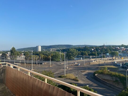 2 Zimmer Dachgeschosswohnung mit Blick auf den Wasen